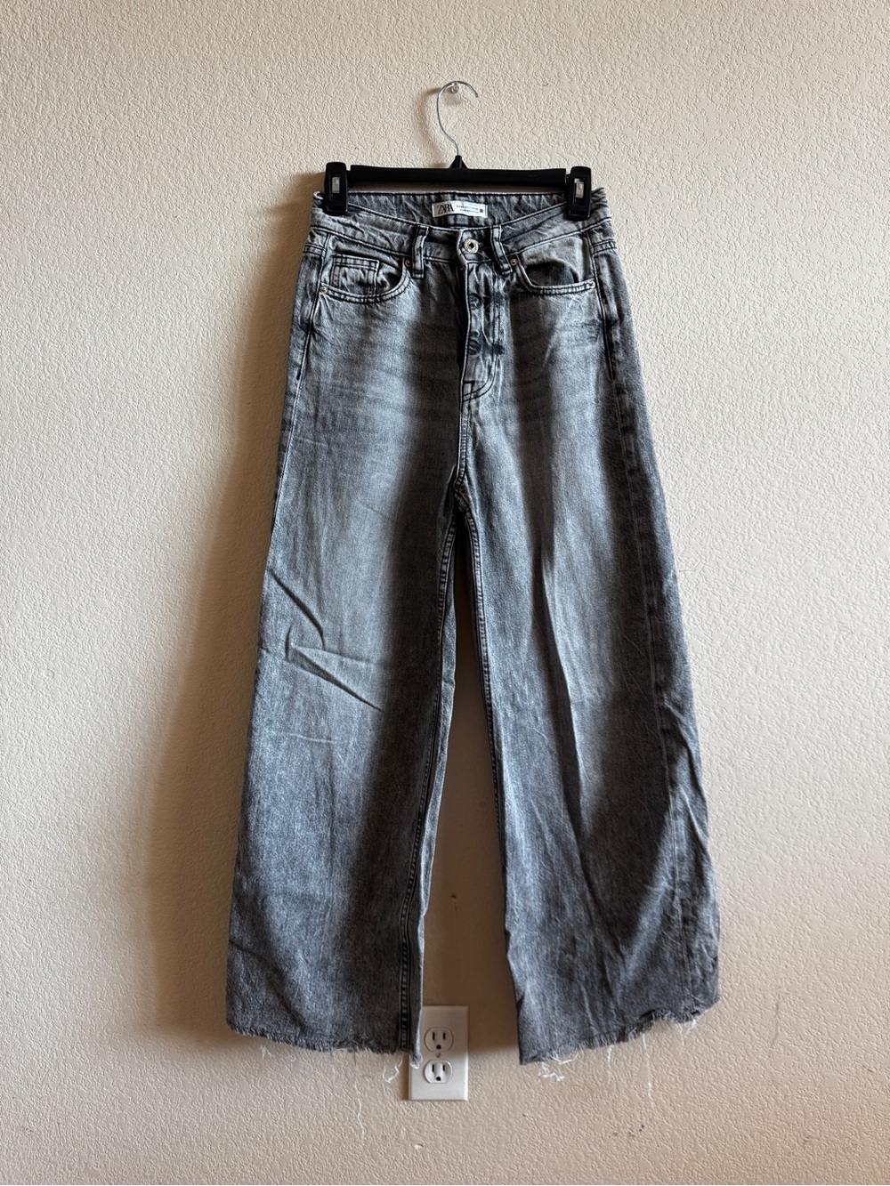 Zara Gray High-Rise Wide Leg Jeans